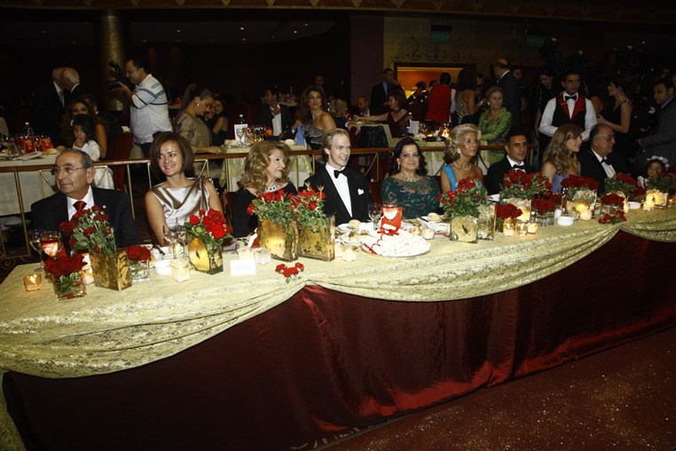 Bal des Debutantes 2012 